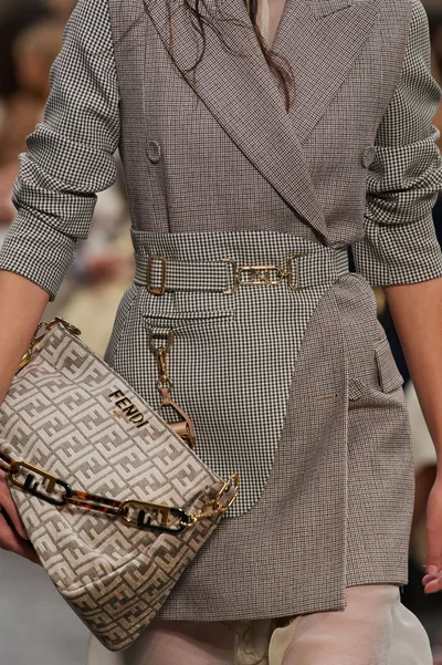 Look 48